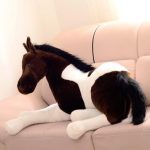 cheval en peluche