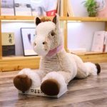 cheval en peluche géante