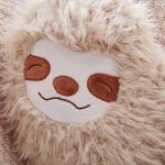 coussin mignon paresseux