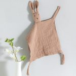 doudou lapin à emporter partout