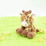 jouet en peluche girafe