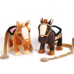 peluche cheval qui marche