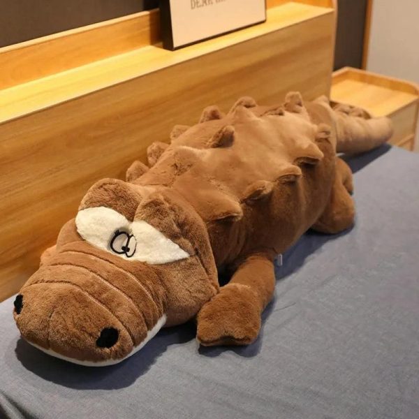 peluche crocodile marron