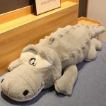peluche crocodile rose mignonne