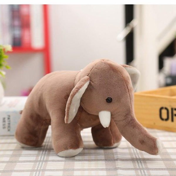 peluche éléphant réaliste
