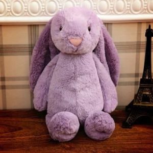 peluche lapin violet