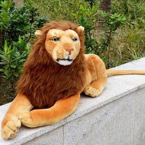 peluche lion grande taille
