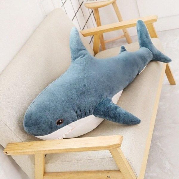 peluche requin géant